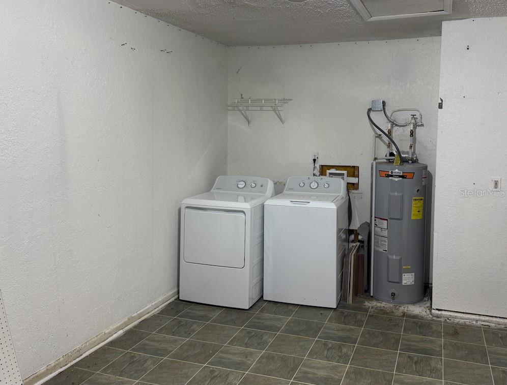 GATEWOOD UNIT 02 - Residential