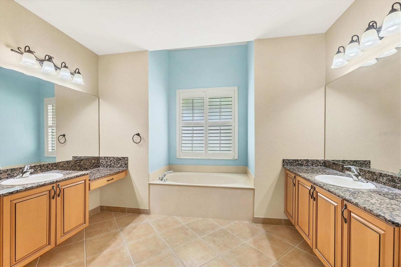 CASCADES AT SARASOTA PH IIIA - Residential
