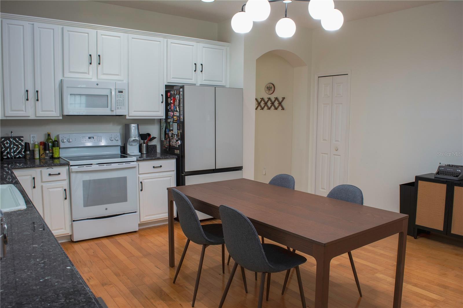 AVALON PARK NORTHWEST VILLAGE PH 02-4 - Residential