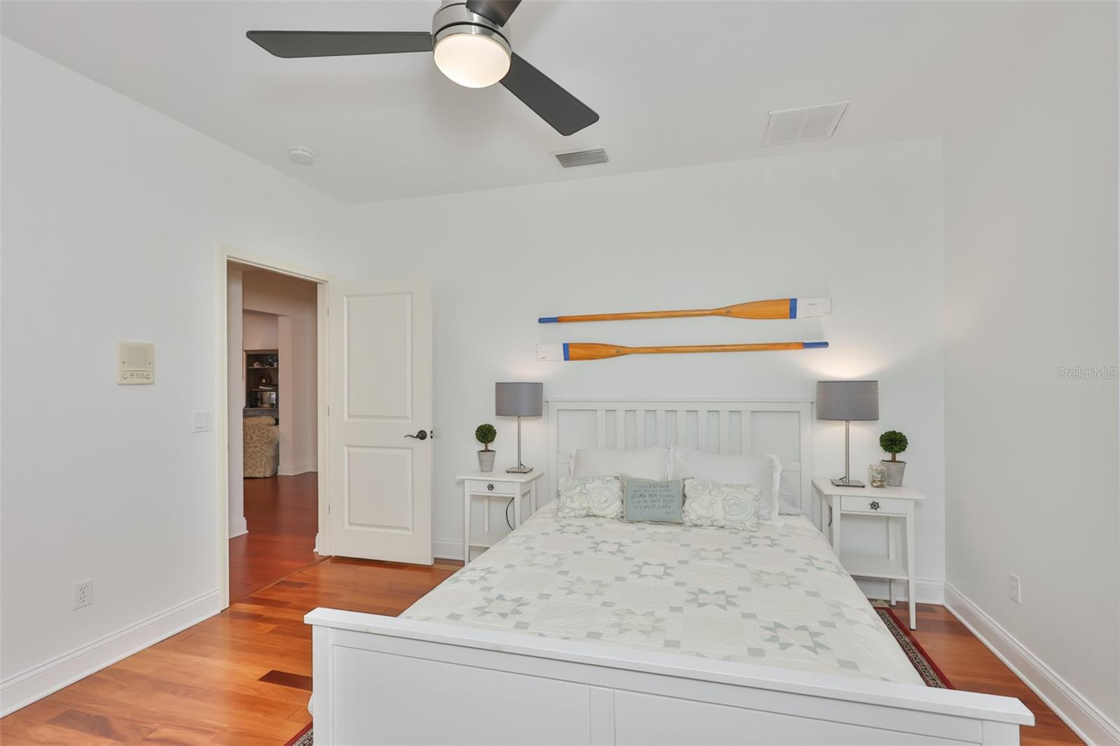 MIRABAY PH 3C-1 - Residential