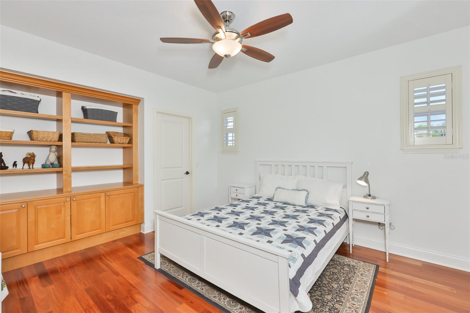 MIRABAY PH 3C-1 - Residential
