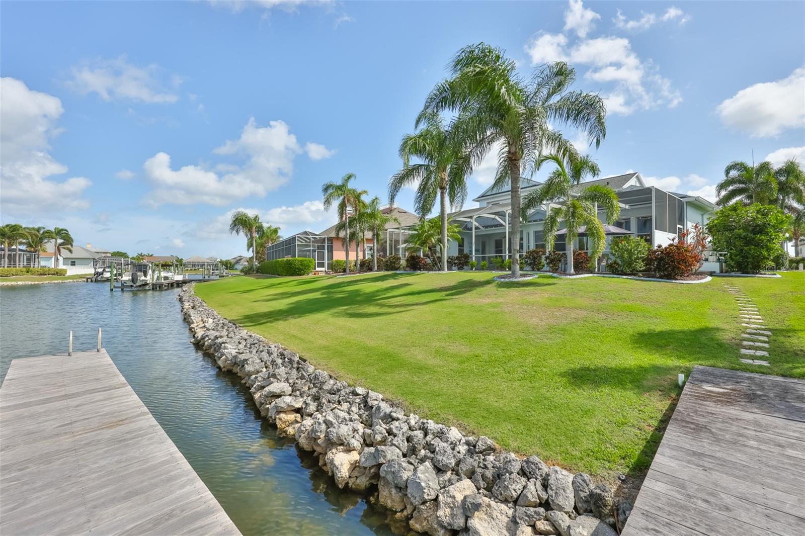 MIRABAY PH 3C-1 - Residential