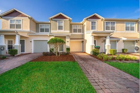 Photo of 16432 Cedar Crest Drive, Orlando, FL 32828 (MLS # O6410583)