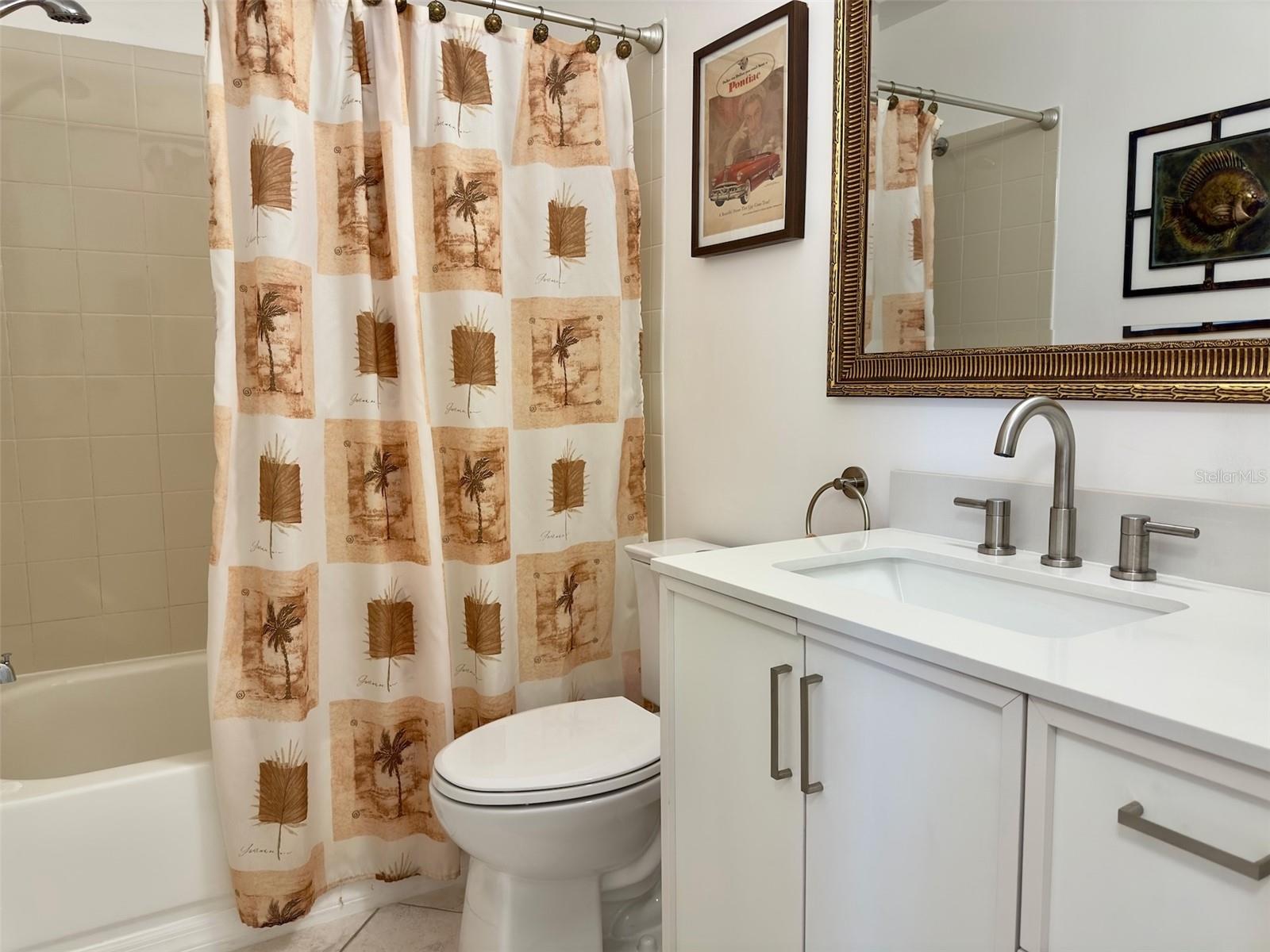 SHOREWALK BATH & TENNIS CLUB 3 - Residential