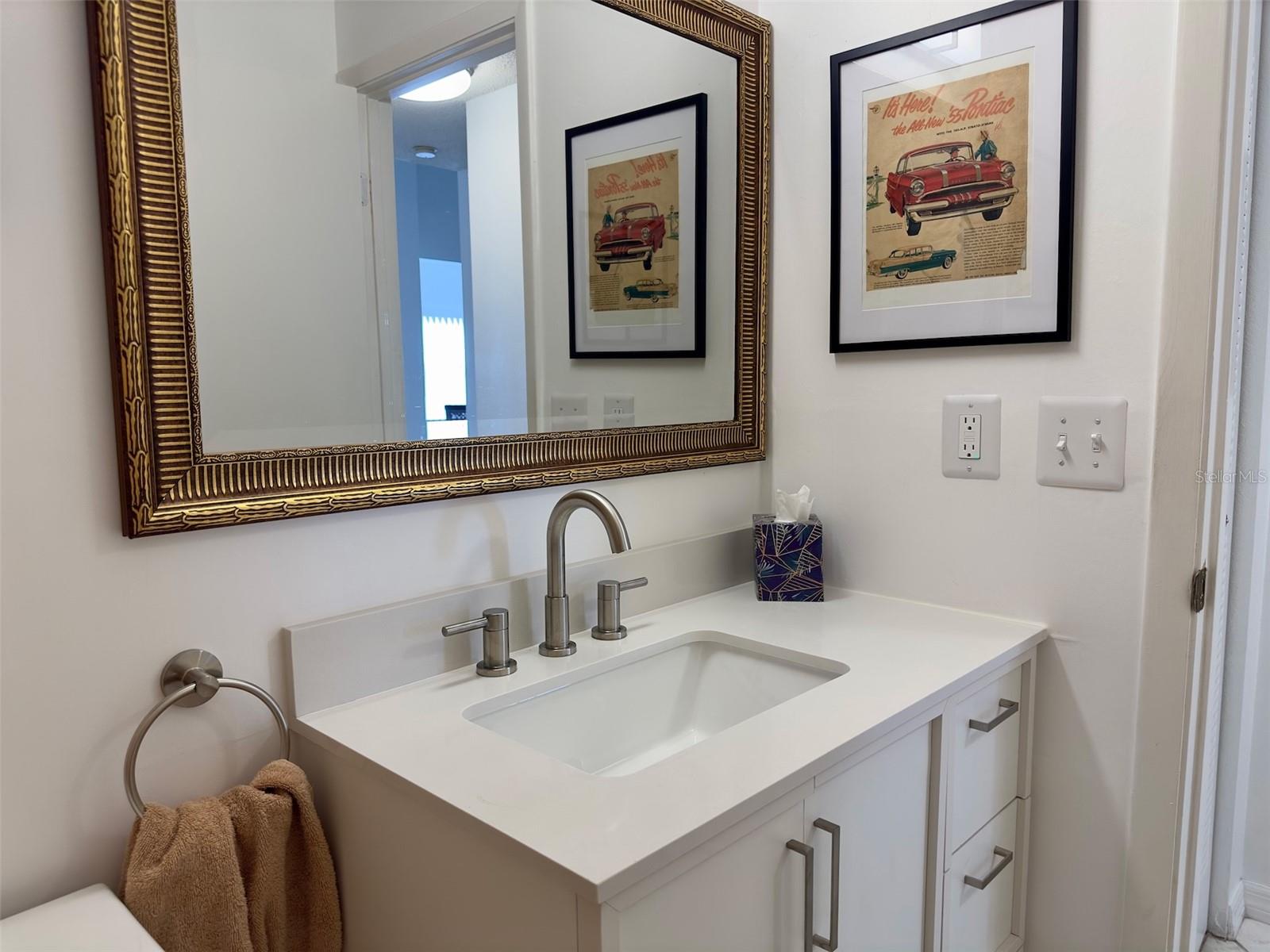 SHOREWALK BATH & TENNIS CLUB 3 - Residential