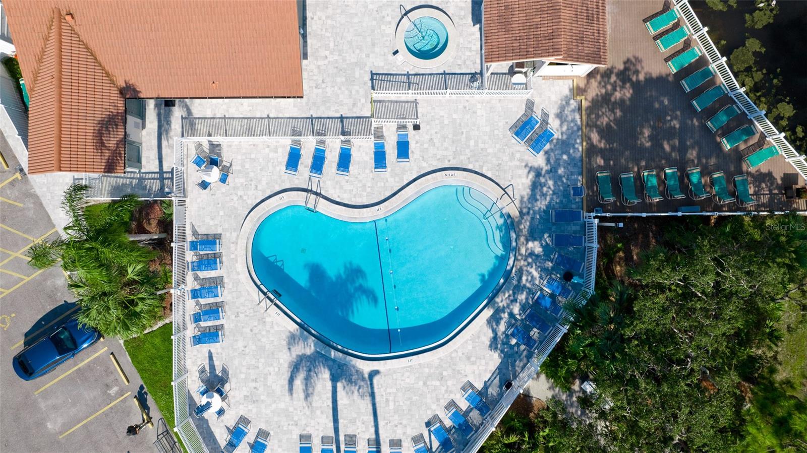 SHOREWALK BATH & TENNIS CLUB 3 - Residential