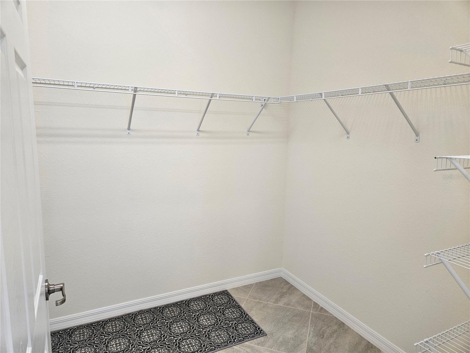 CROOKED CRK 2/SARASOTA NATIONA - Residential Lease