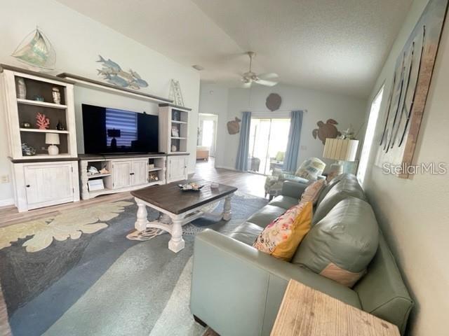 VILLAGES OF SUMTER DOUBLE PALM VILLAS - Residential Lease