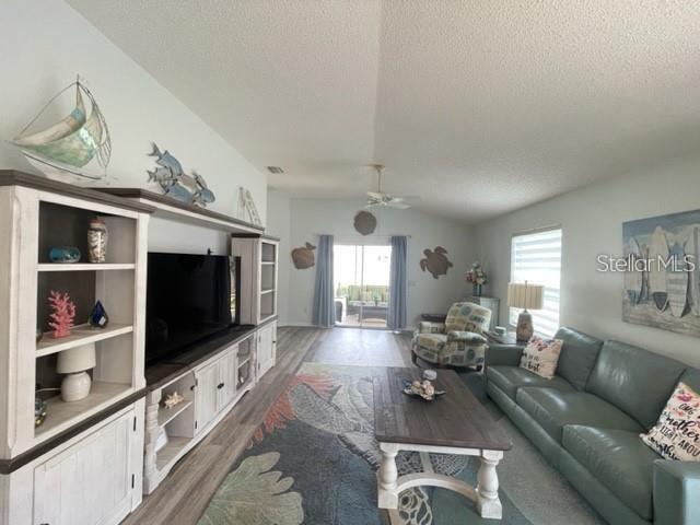 VILLAGES OF SUMTER DOUBLE PALM VILLAS - Residential Lease