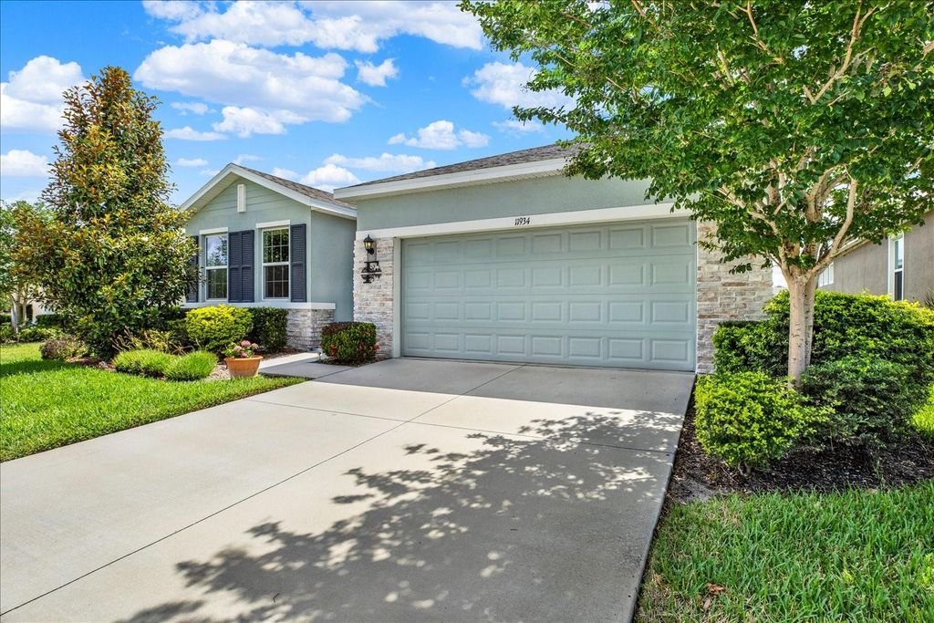 Photo of 11934 Cross Vine Drive, Riverview, FL 33579 (MLS # TB8508219)