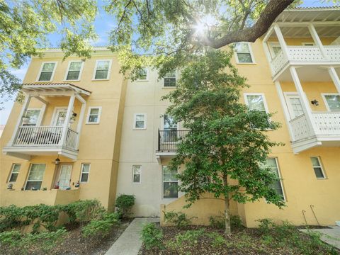 956 SOMBRA STREET TAMPA FL 33619