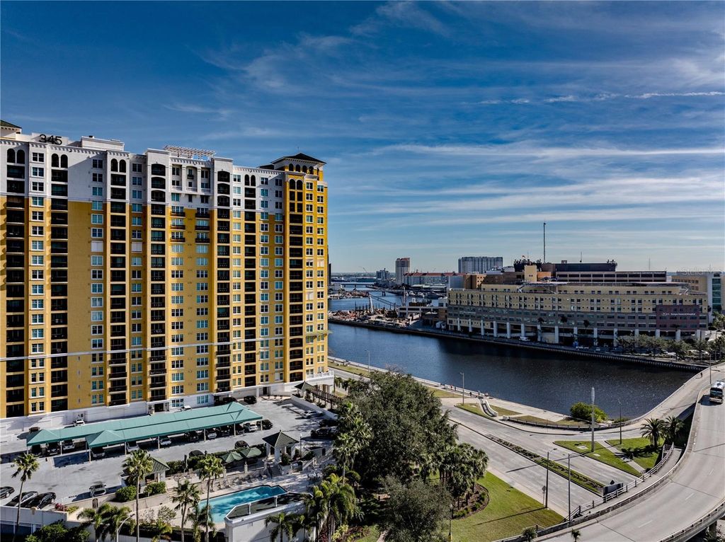 Photo of 345 Bayshore Boulevard #1203, Tampa, FL 33606 (MLS # TB8474223)