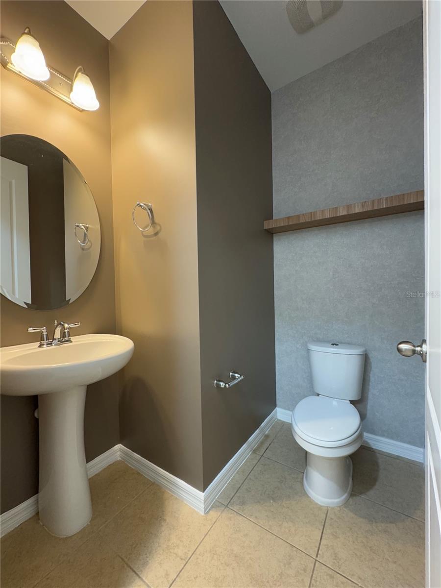 ASHLIN PK PH 2 - Residential Lease