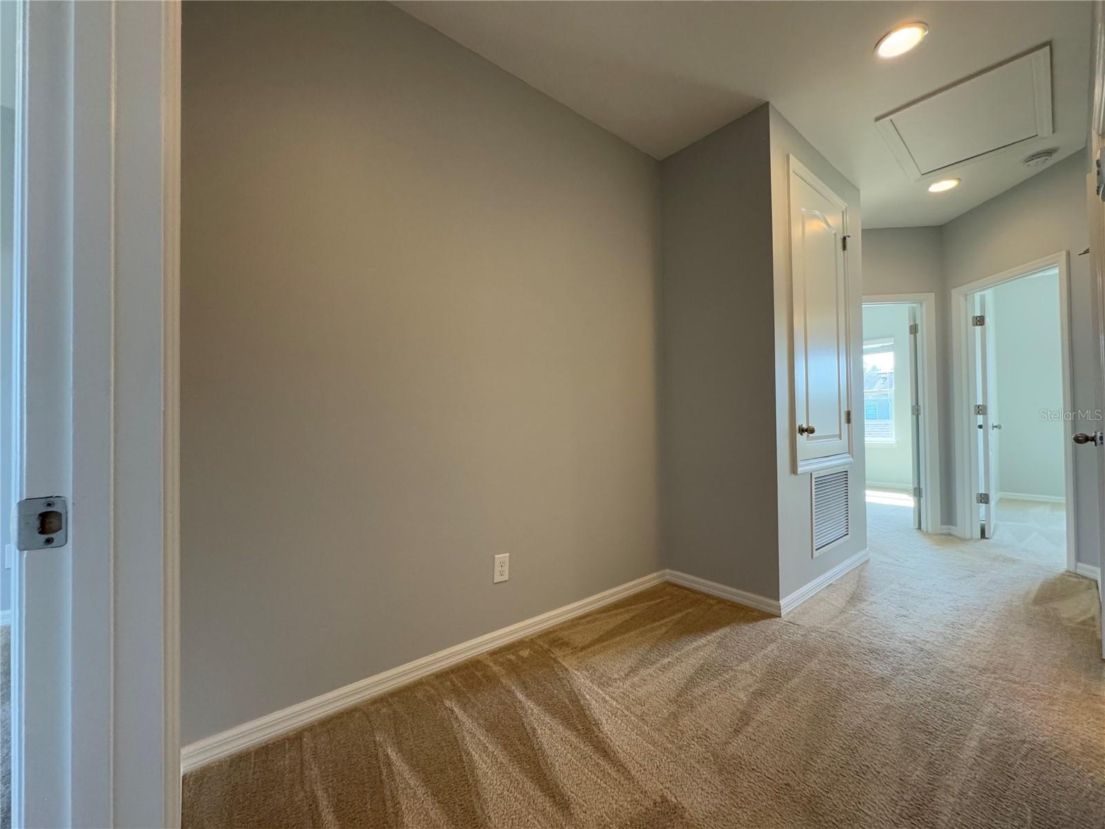 ASHLIN PK PH 2 - Residential Lease