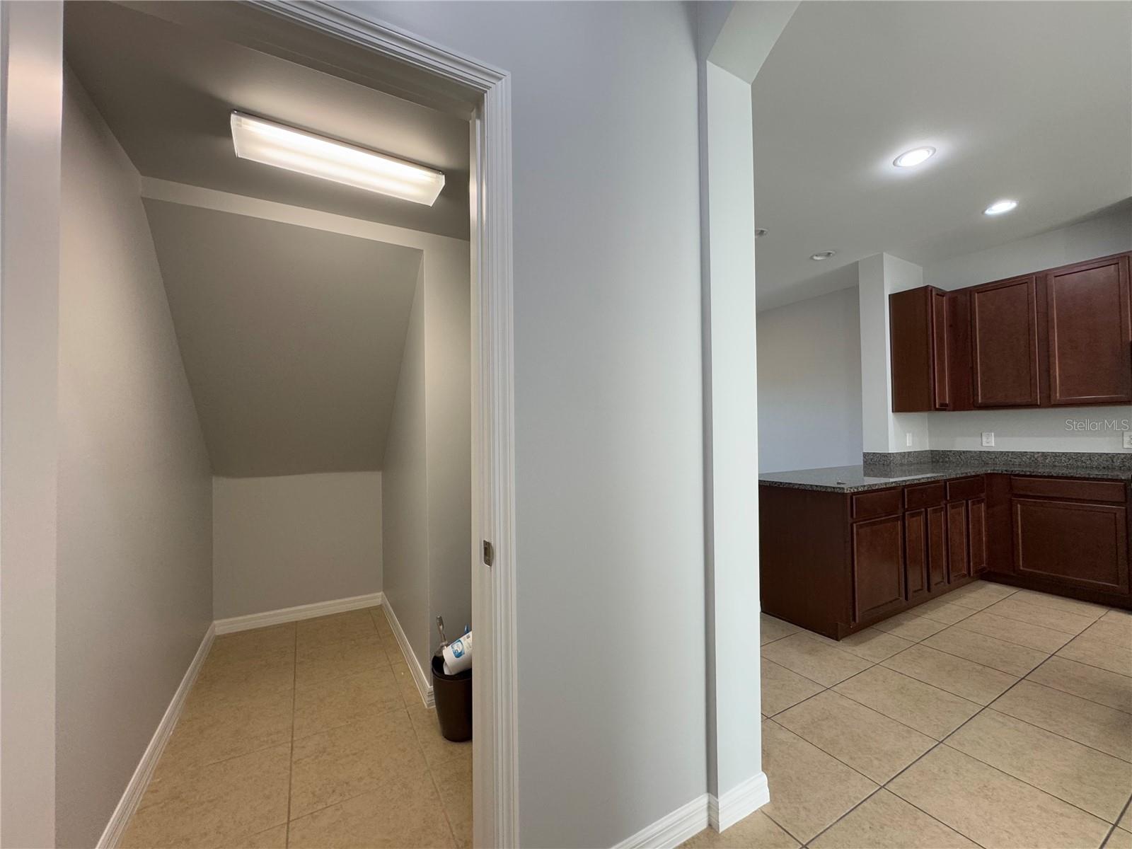 ASHLIN PK PH 2 - Residential Lease