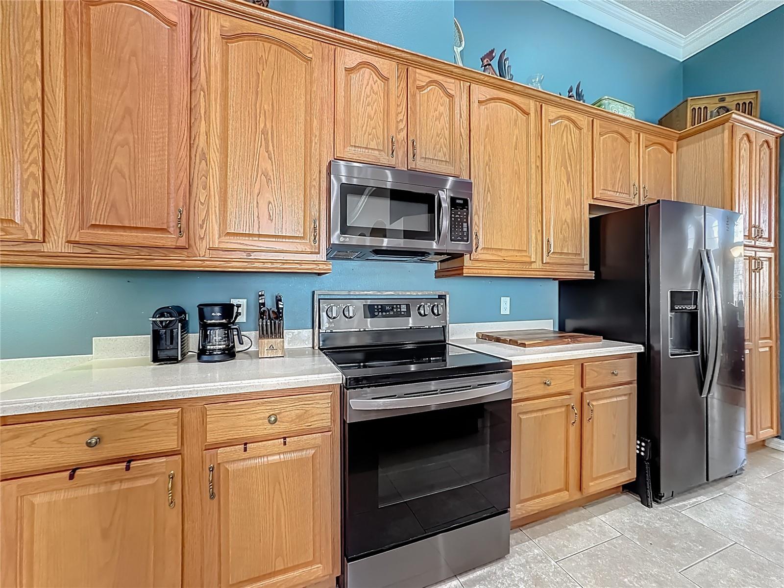 PLANTATION AT LEESBURG LONG MEADOW VILLAGE - Residential