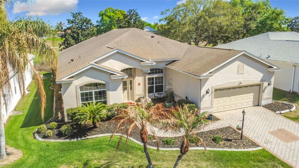 Photo of 4919 Long Meadow Drive, Leesburg, FL 34748 (MLS # G5109592)