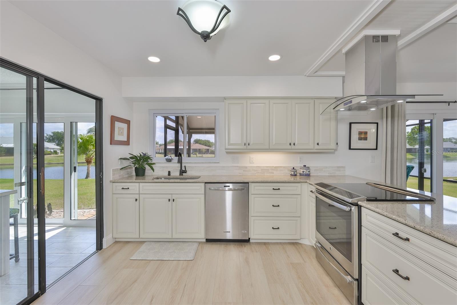 CALOOSA COUNTRY CLUB ESTATES U - Residential