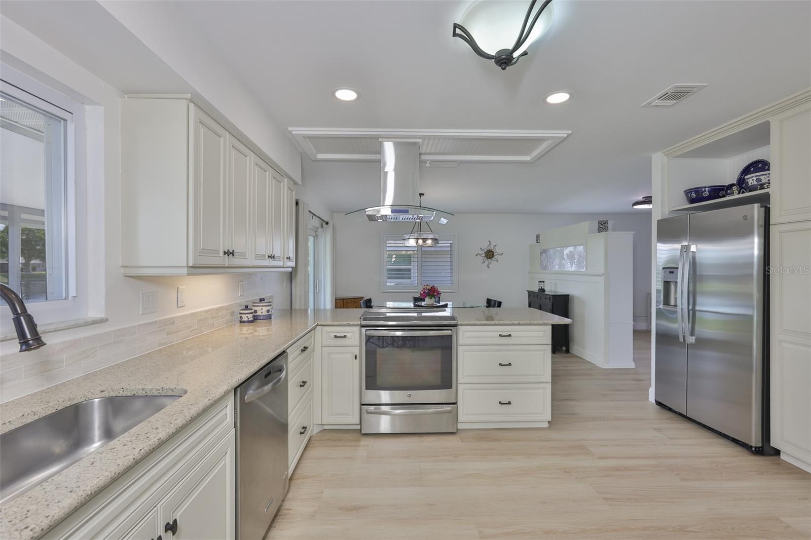 CALOOSA COUNTRY CLUB ESTATES U - Residential