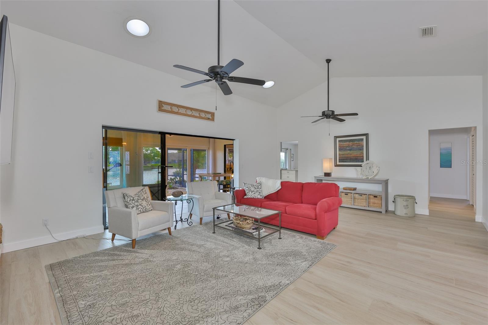 CALOOSA COUNTRY CLUB ESTATES U - Residential