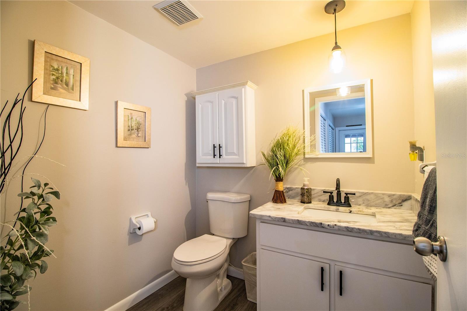 CASA LOMA CONDO - Residential