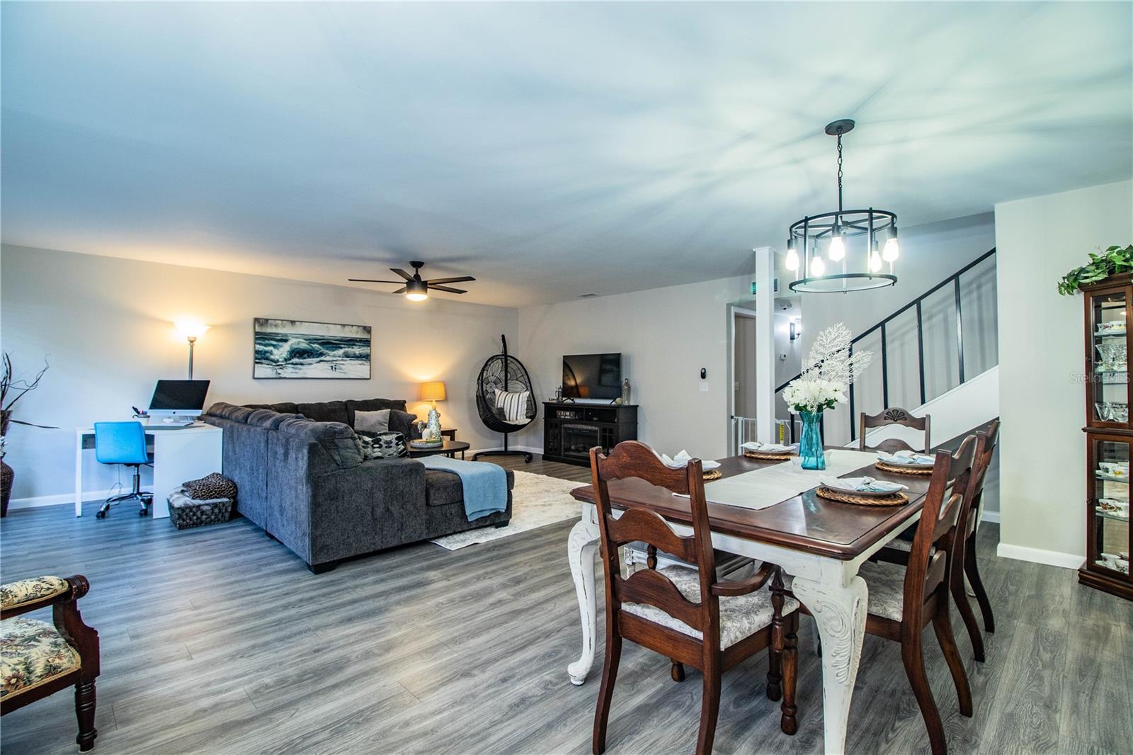 CASA LOMA CONDO - Residential
