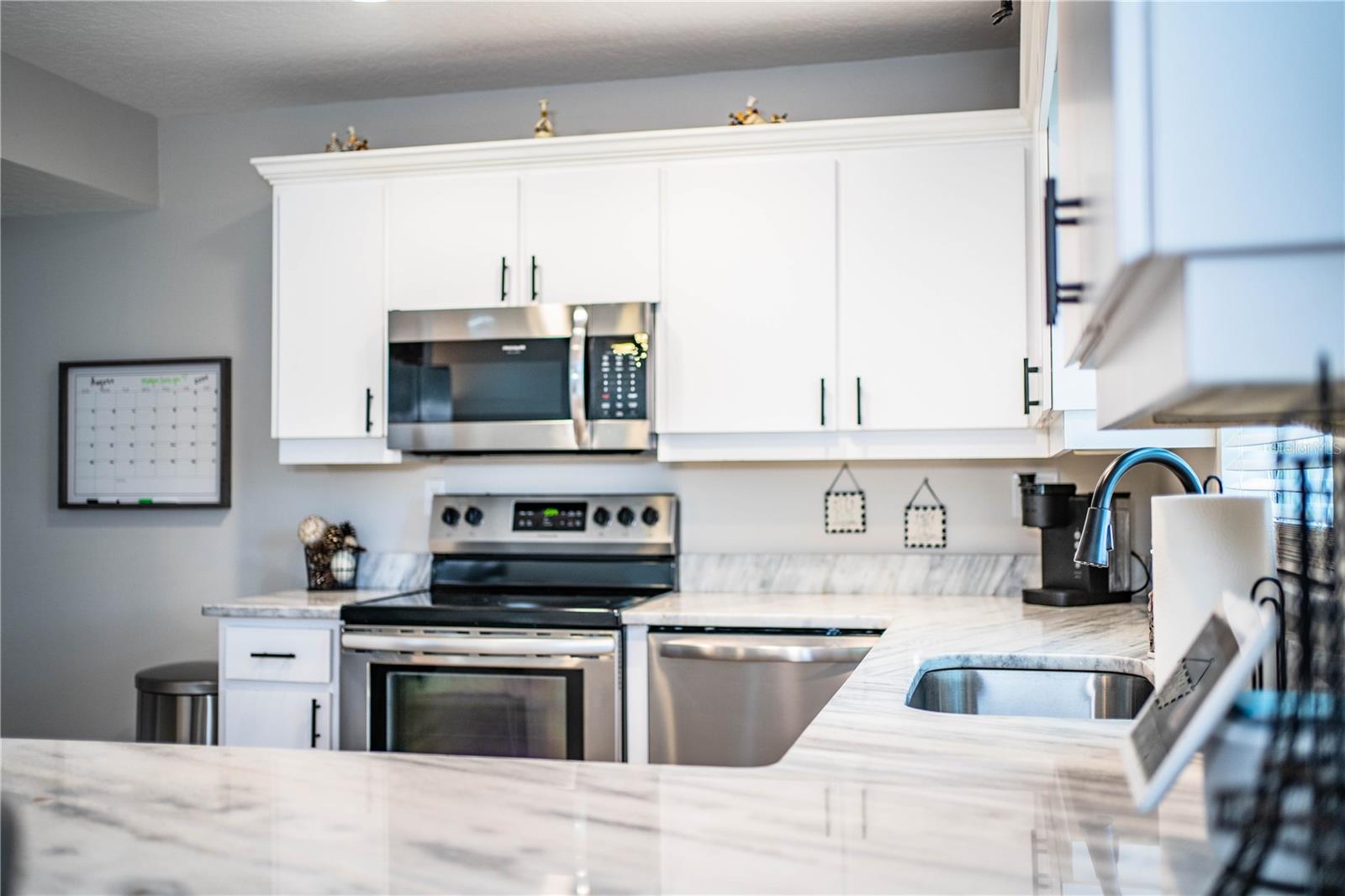 CASA LOMA CONDO - Residential