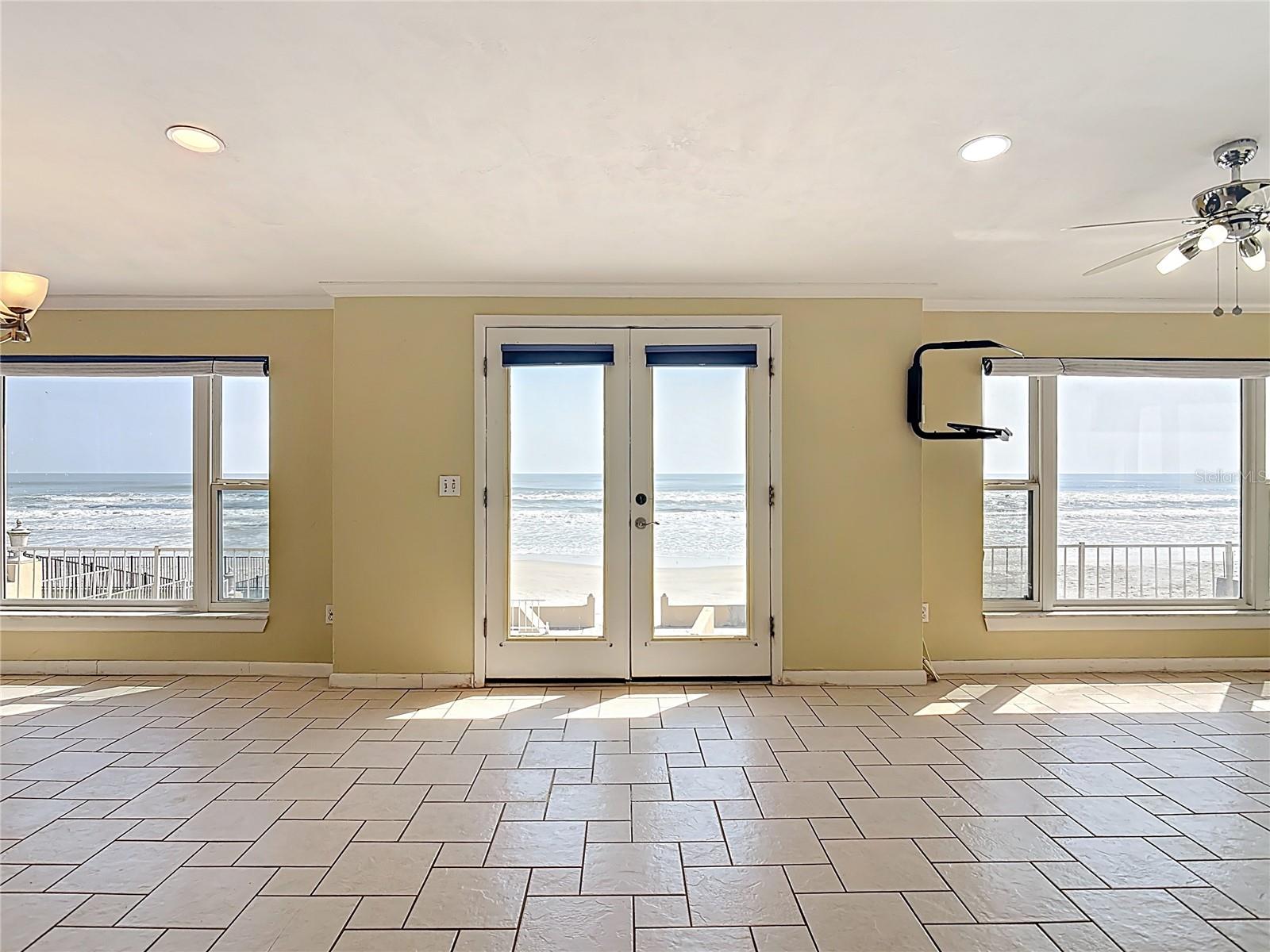 WILBUR BY SEA 02 - Residential