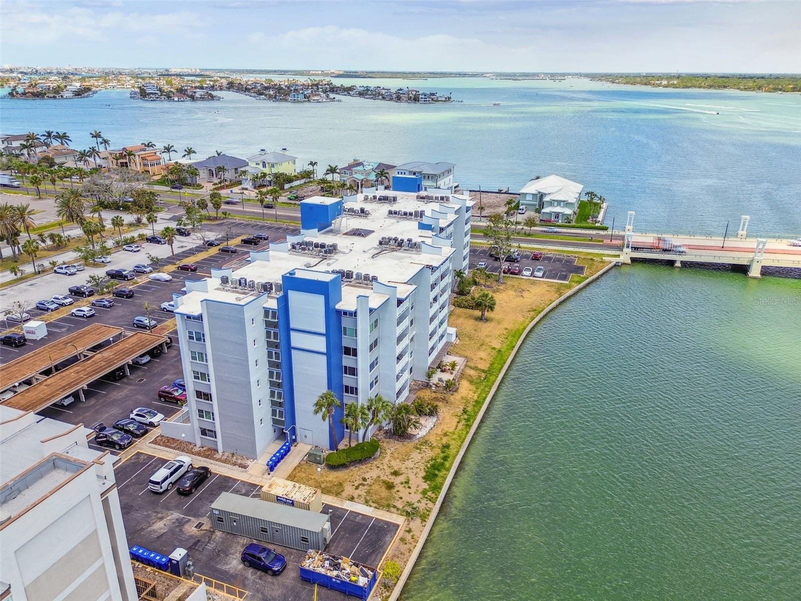 500 TREASURE ISLAND CAUSEWAY 607