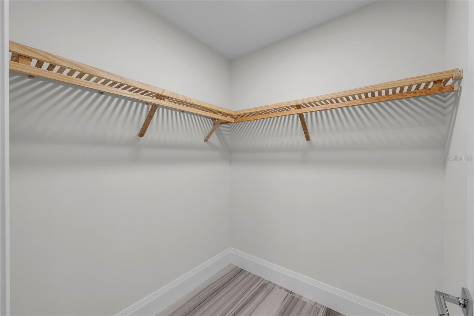 ALTURA BAYSHORE - Residential