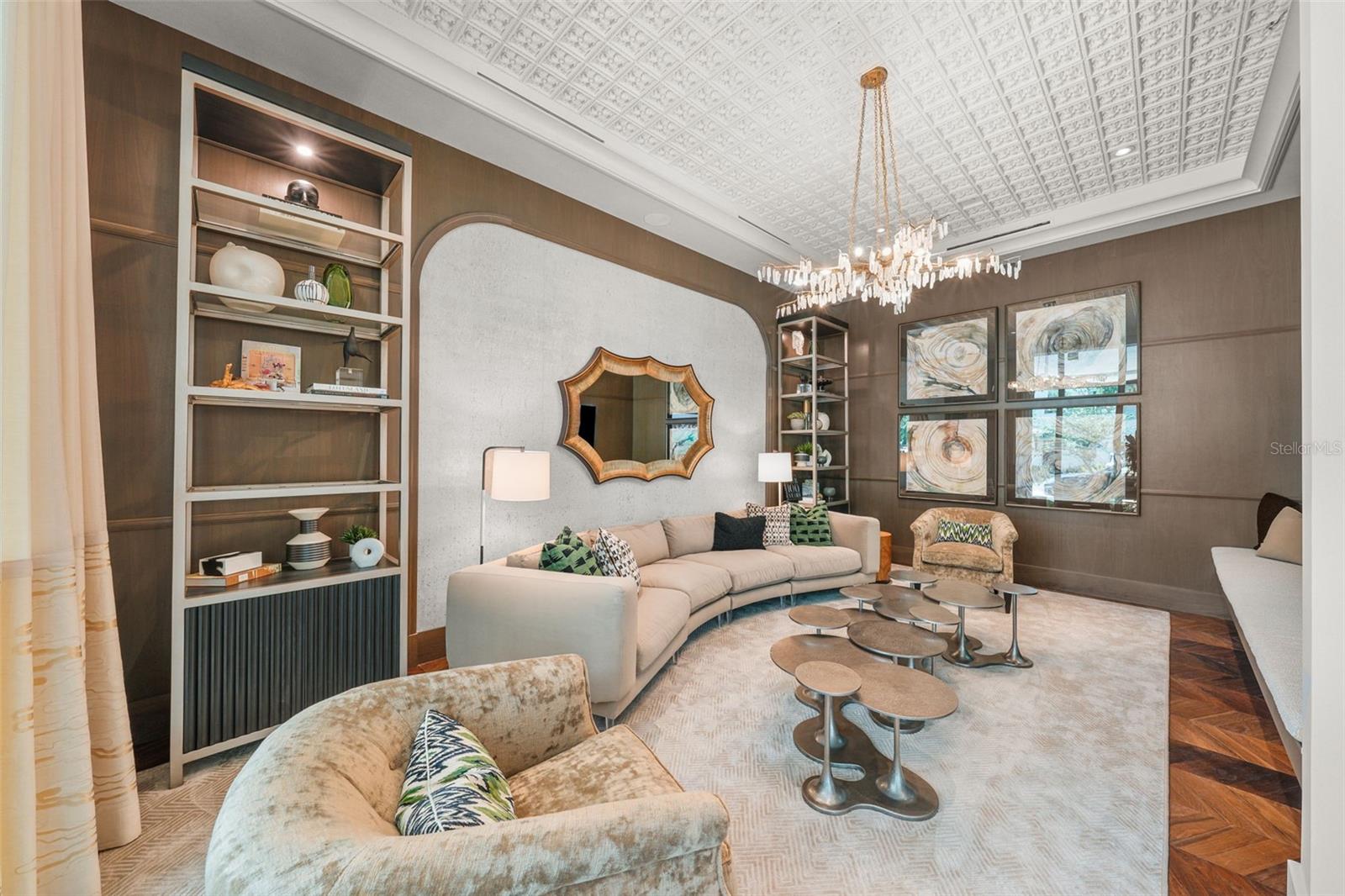 ALTURA BAYSHORE - Residential