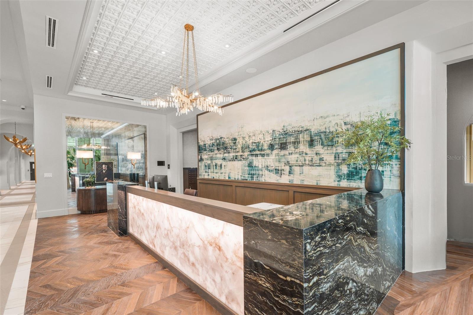 ALTURA BAYSHORE - Residential