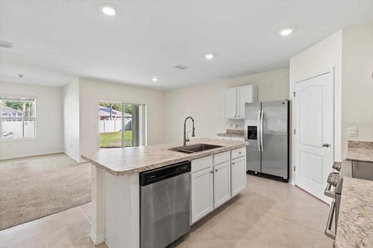 WOODBRIDGE LKS/EDGEWATER - Residential