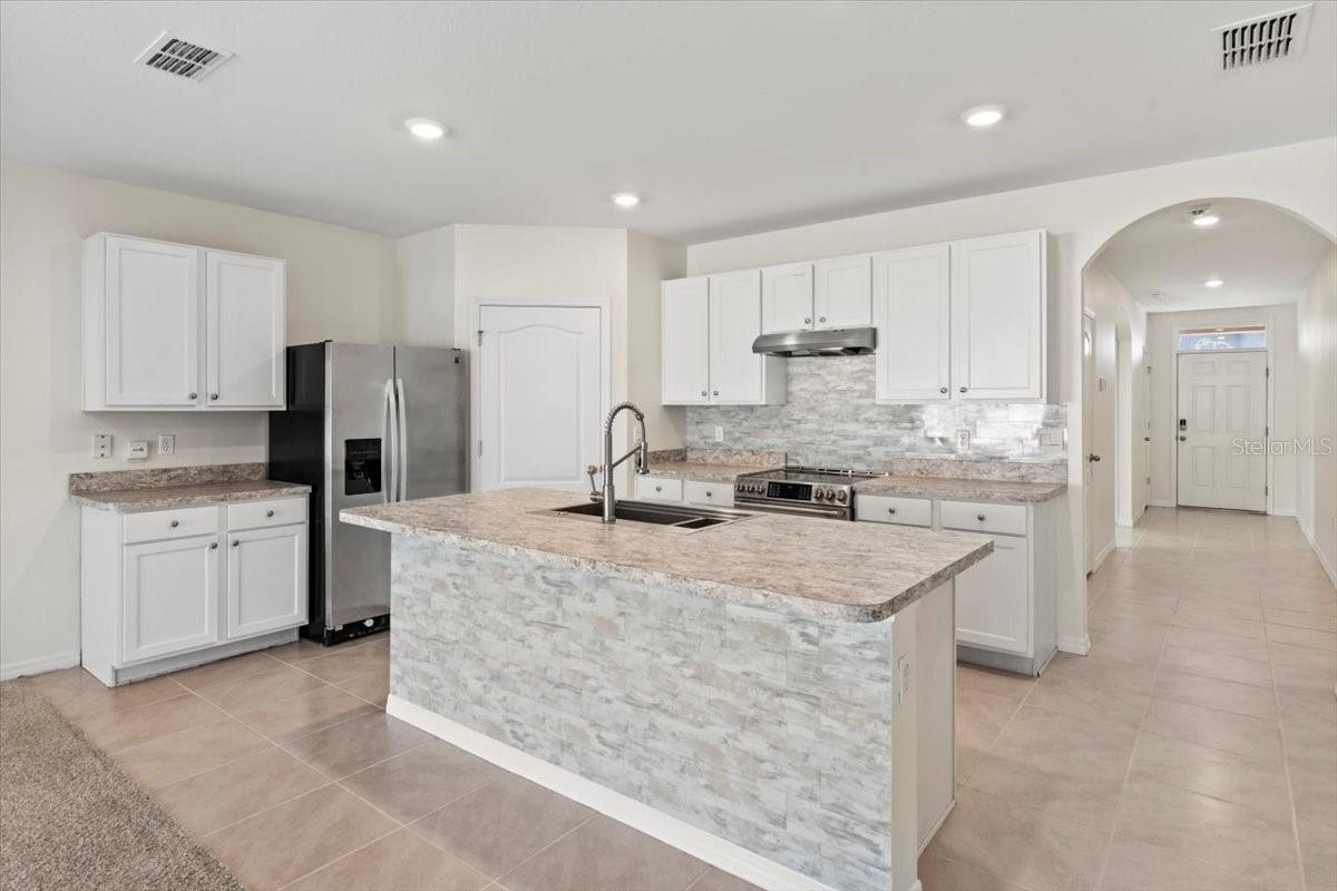 WOODBRIDGE LKS/EDGEWATER - Residential