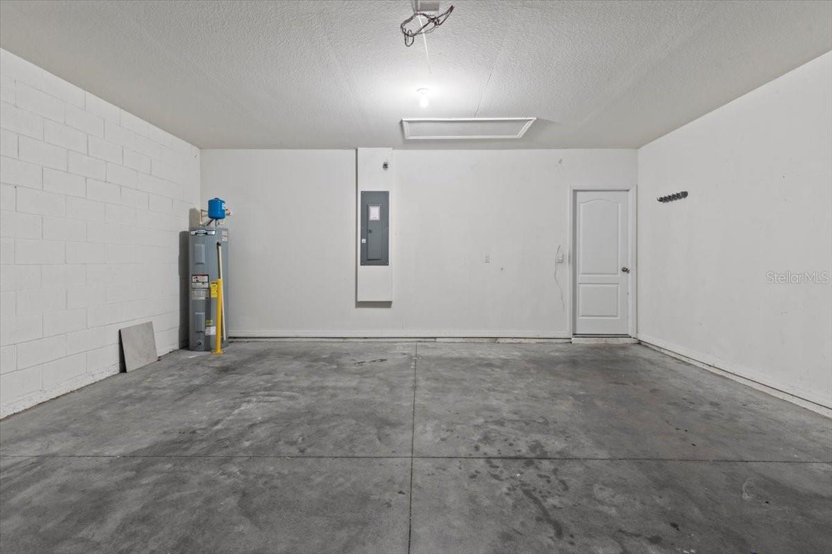 WOODBRIDGE LKS/EDGEWATER - Residential