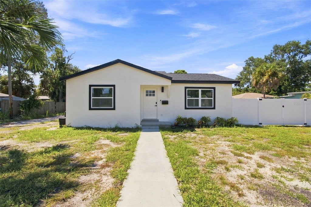Photo of 4125 Grove St, St Petersburg, FL 33705 (MLS # O6423685)
