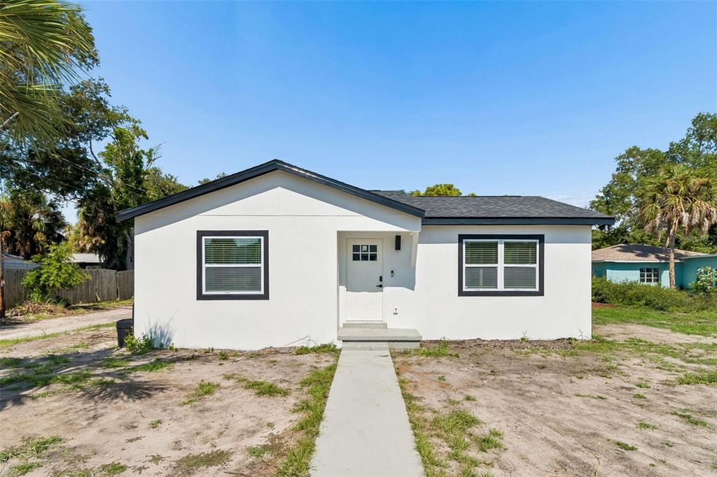 Photo of 4125 Grove St, St Petersburg, FL 33705 (MLS # O6423685)