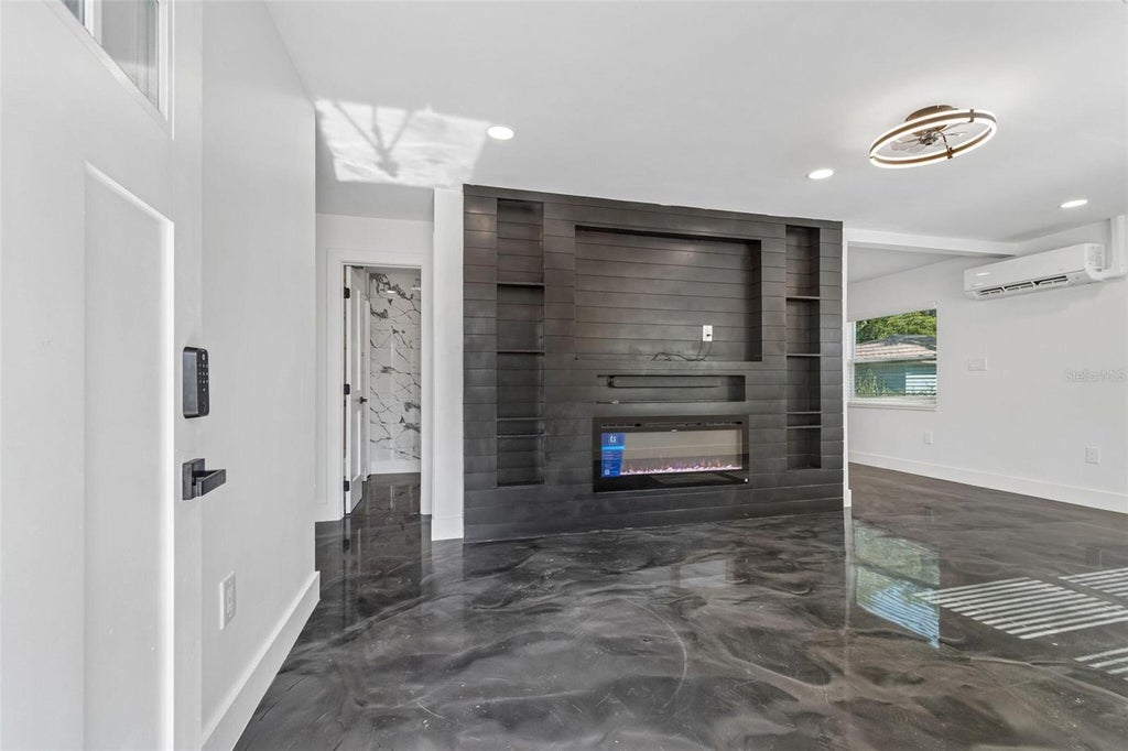 Photo of 4125 Grove St, St Petersburg, FL 33705 (MLS # O6423685)