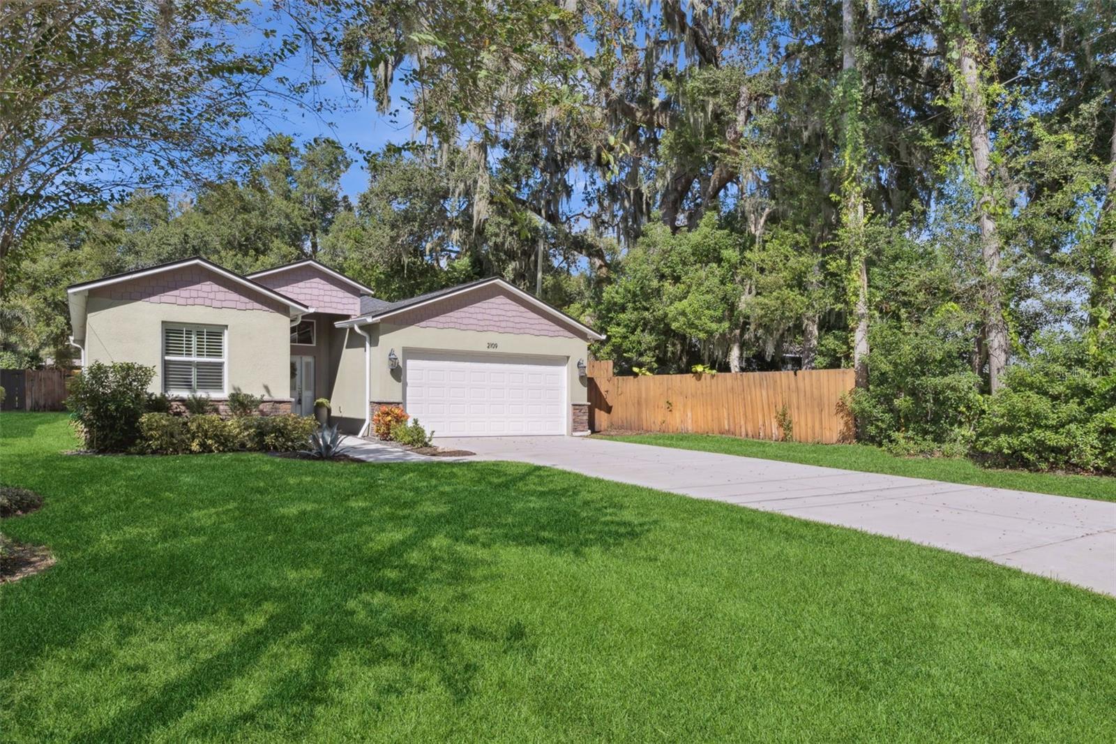 2109 HENDERSON DRIVE