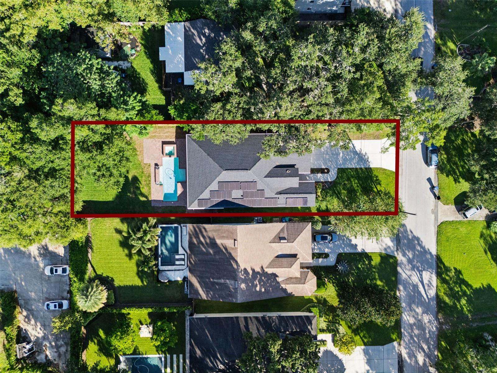 2109 HENDERSON DRIVE