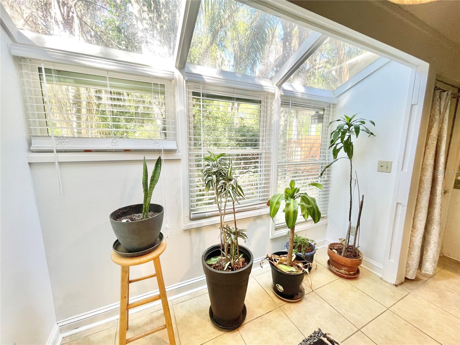 DOIG & ROBERTSONS ADDN-W R THOMAS - Residential Income