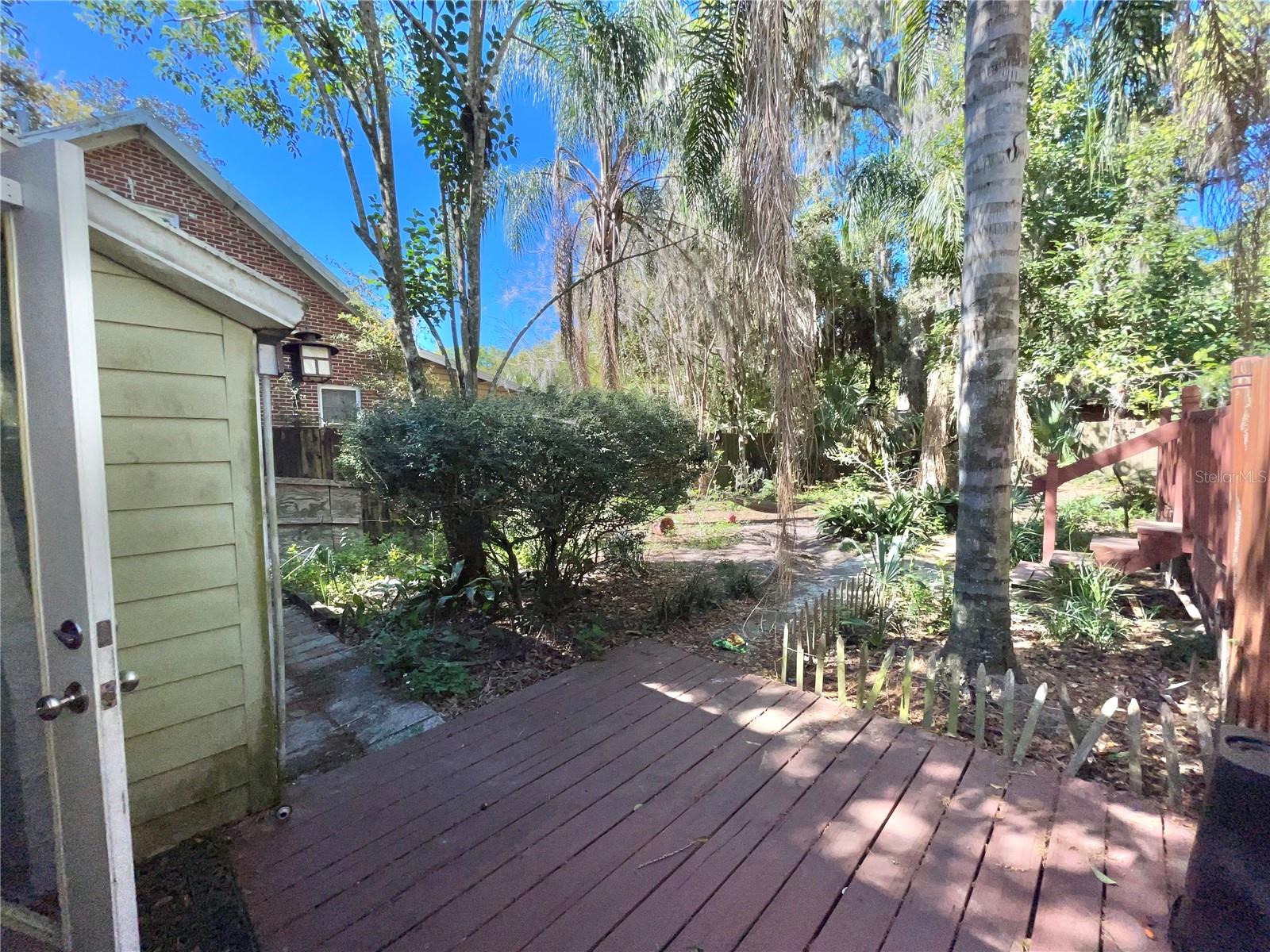 DOIG & ROBERTSONS ADDN-W R THOMAS - Residential Income