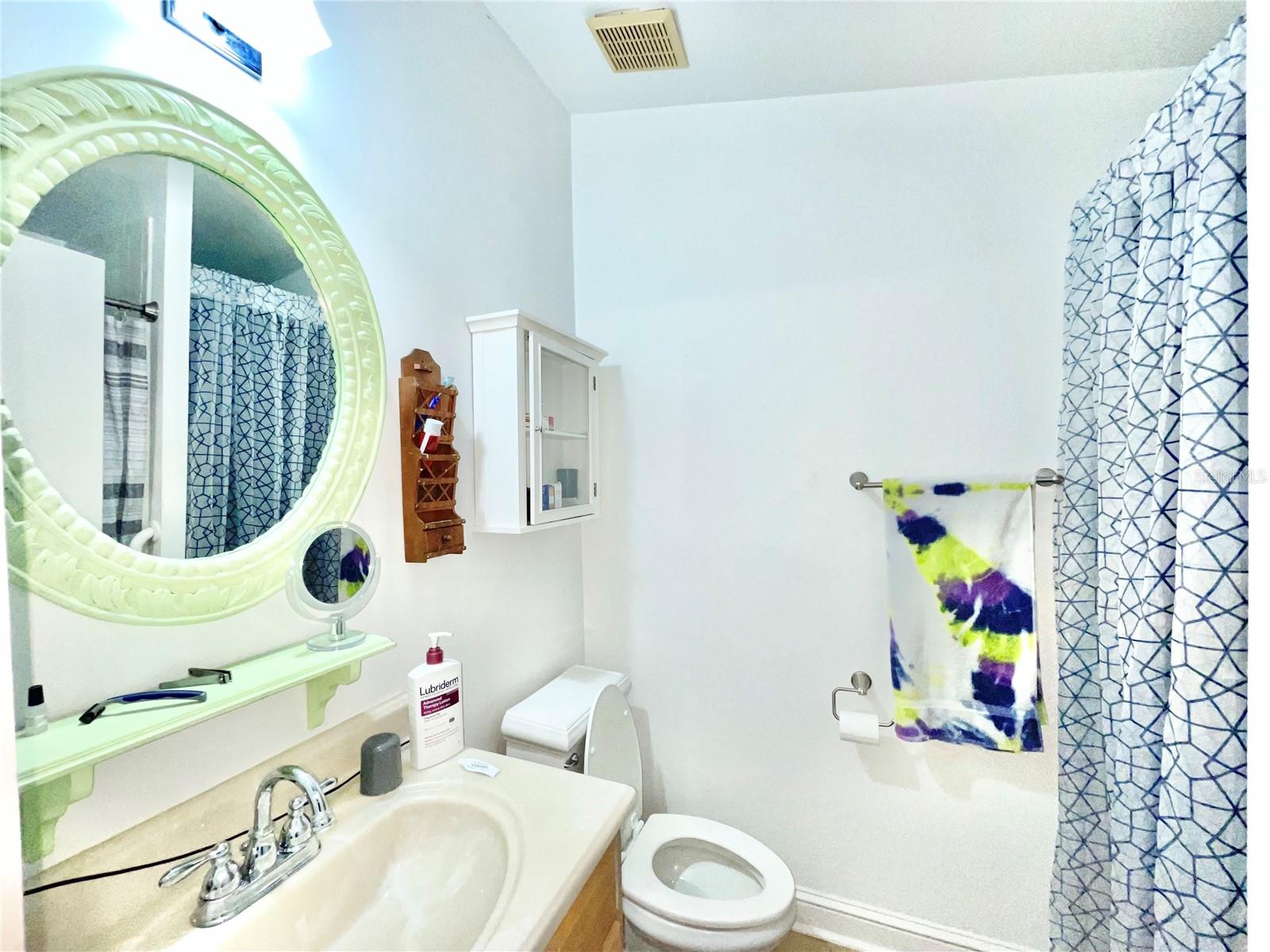 DOIG & ROBERTSONS ADDN-W R THOMAS - Residential Income