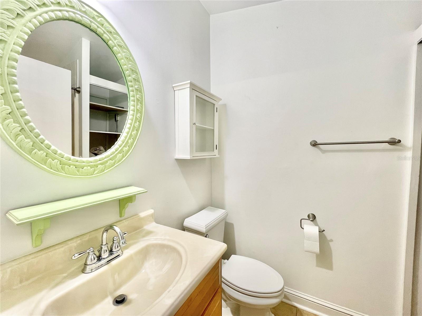 DOIG & ROBERTSONS ADDN-W R THOMAS - Residential Income