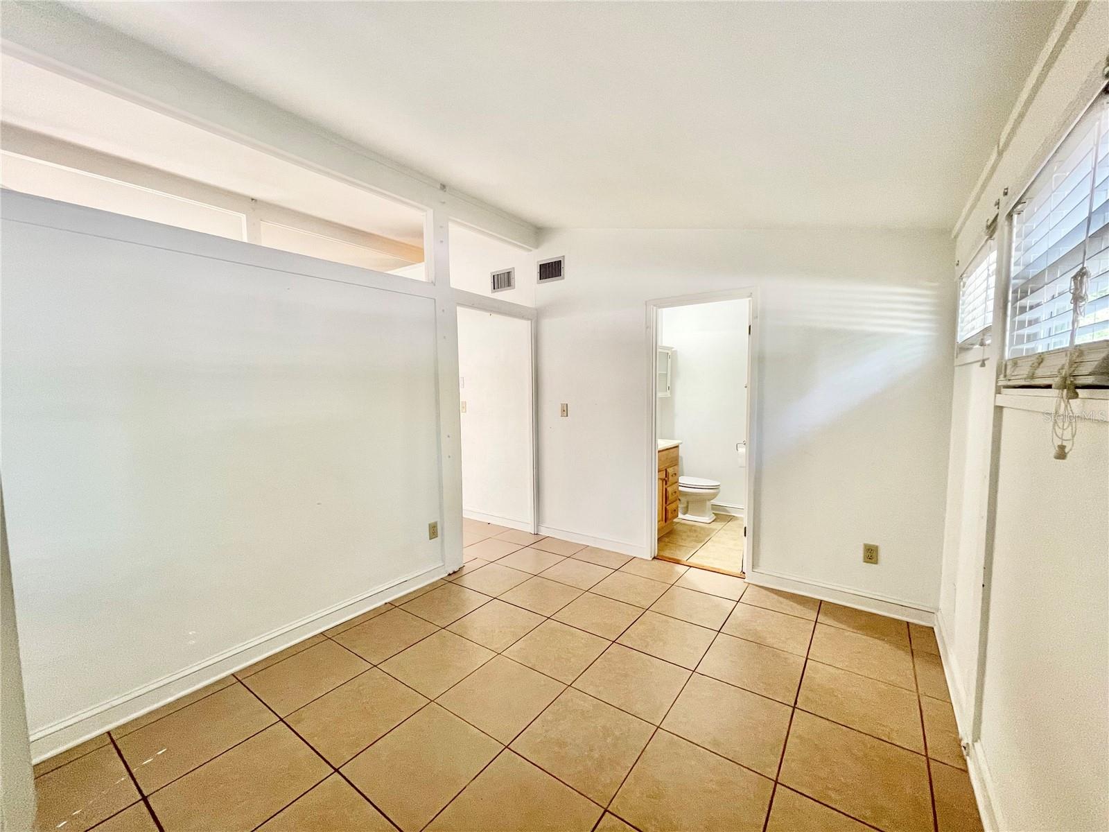 DOIG & ROBERTSONS ADDN-W R THOMAS - Residential Income