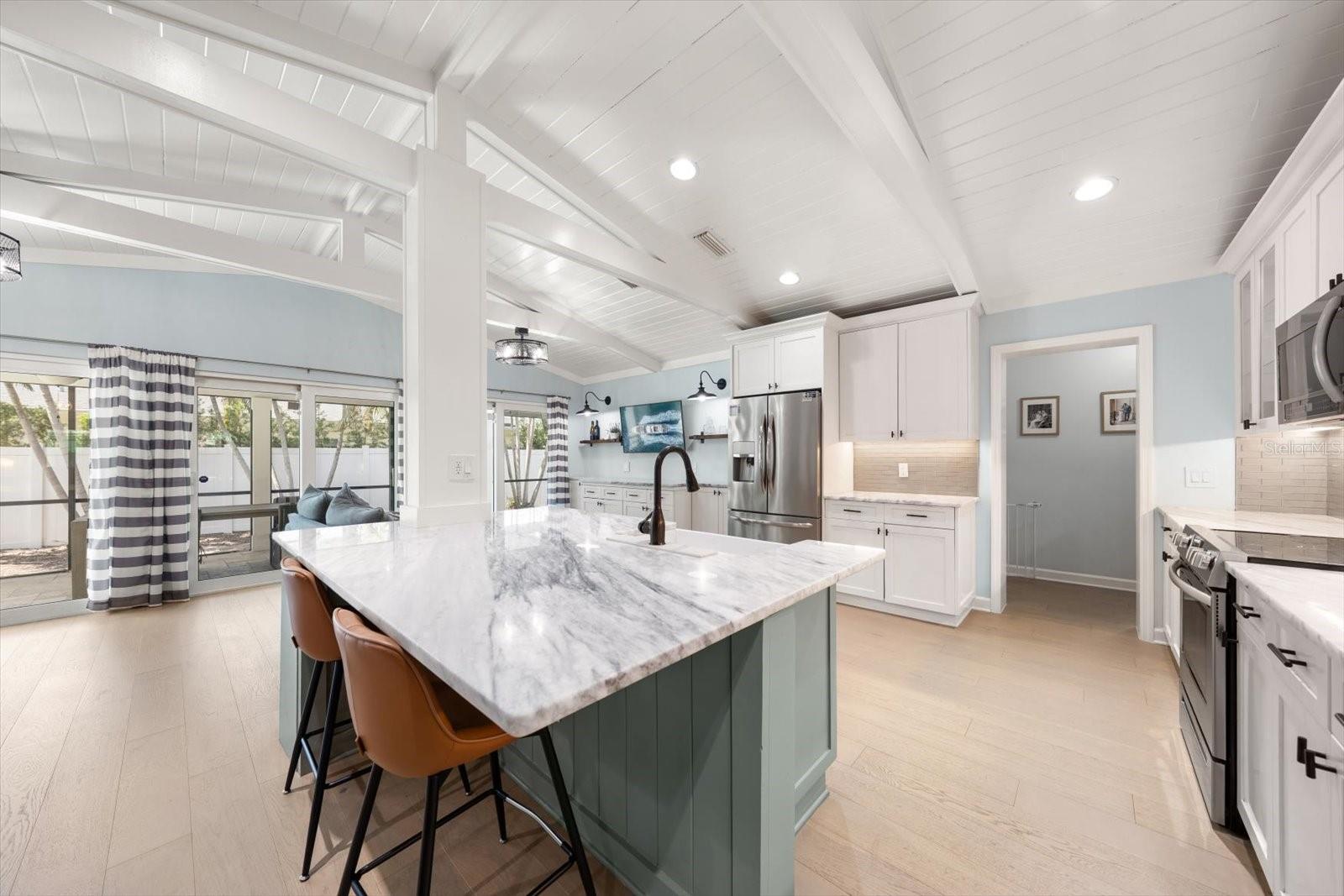 BELLEAIR ESTATES - Residential