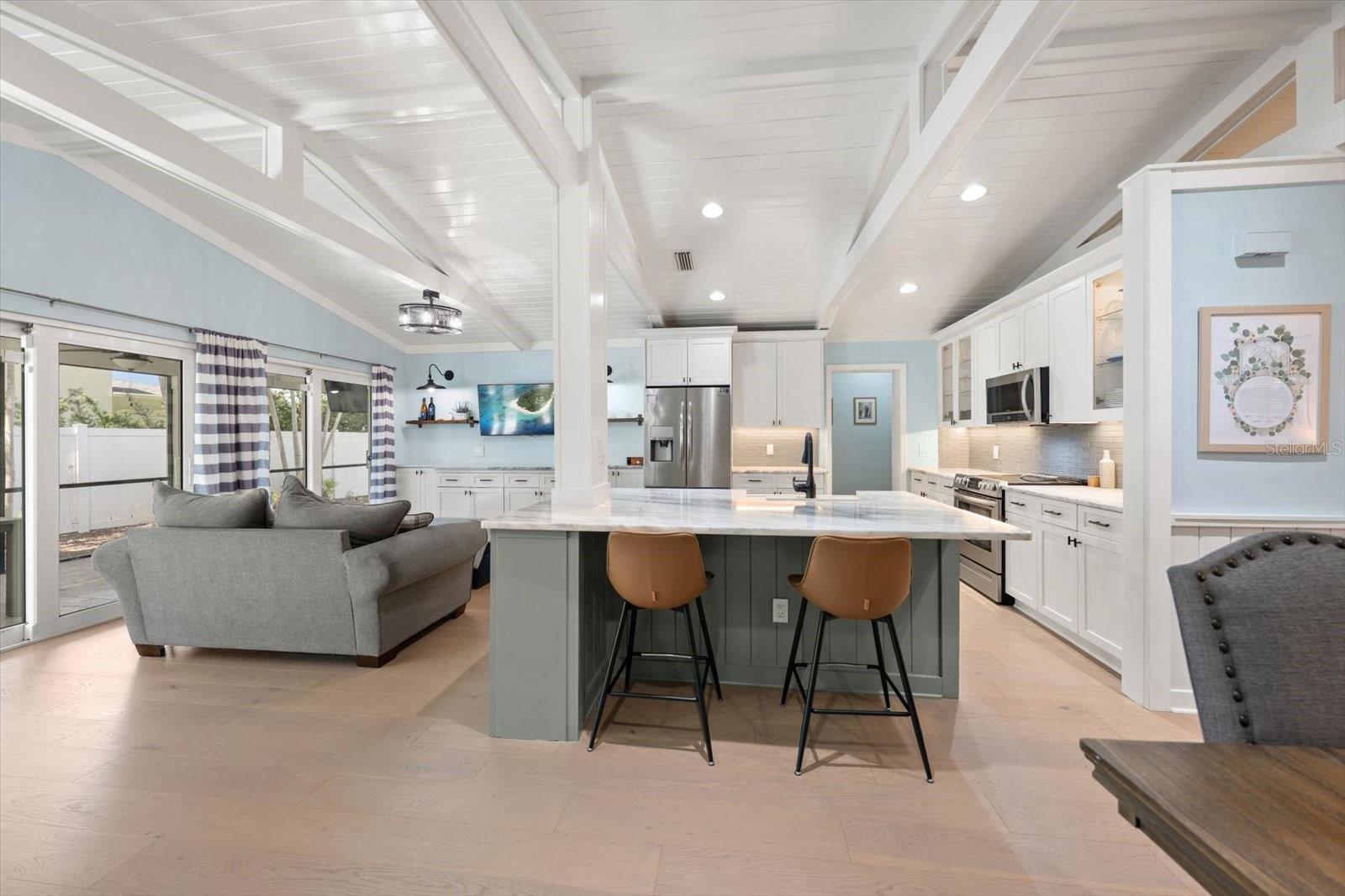 BELLEAIR ESTATES - Residential