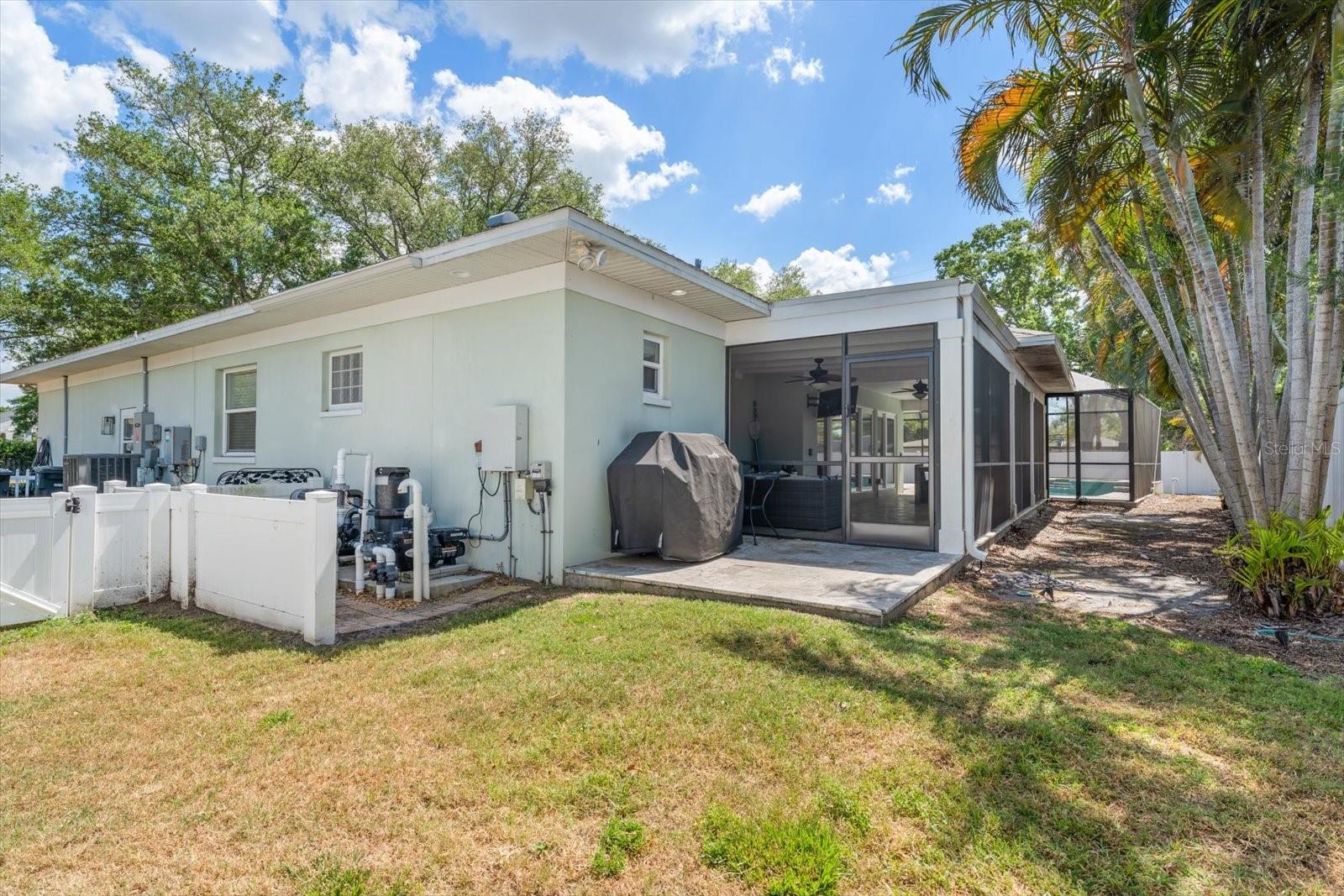 BELLEAIR ESTATES - Residential