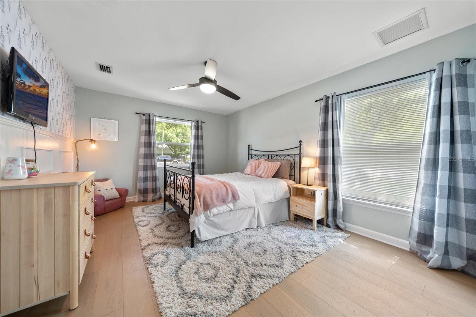 BELLEAIR ESTATES - Residential