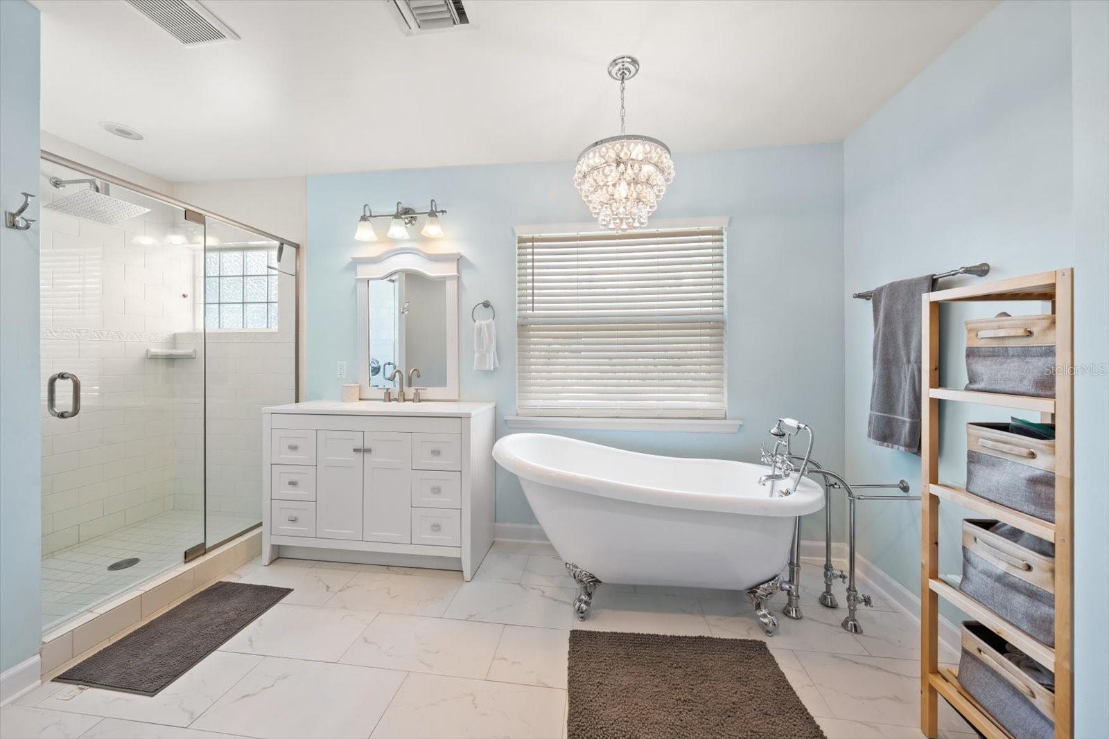 BELLEAIR ESTATES - Residential